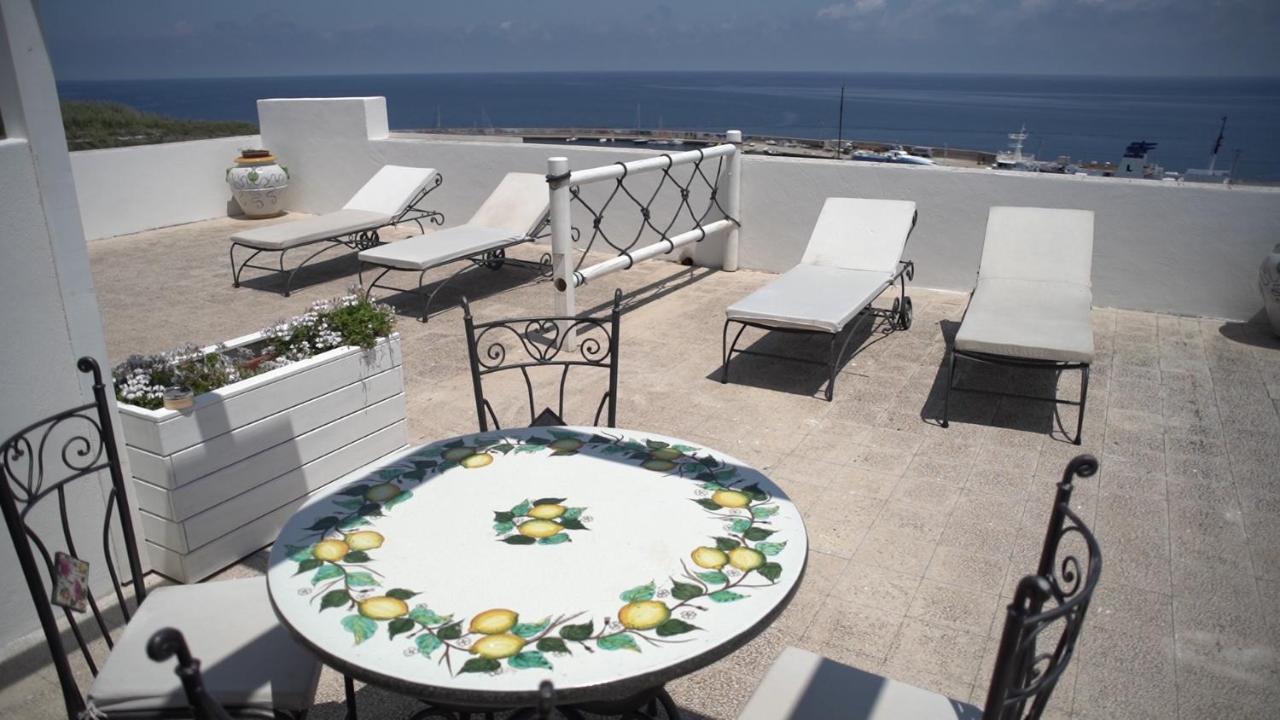 Hotel Isolabella Ventotene Exterior foto